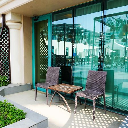 ホテル Moevenpick Grand Al Bustan ドバイ エクステリア 写真